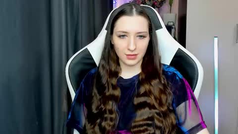 Alice online show from October 17, 12:42 pm