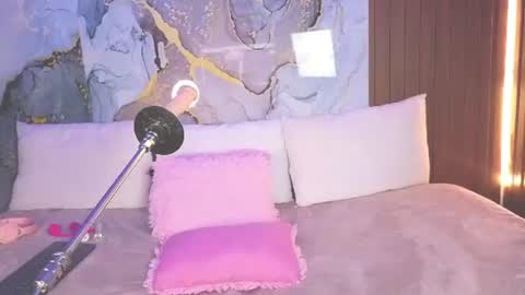 Mey online show from June 23, 2:34 pm