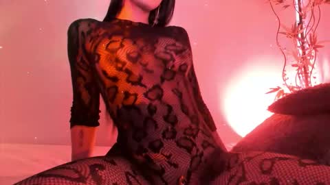 Alice  online show from December 18, 9:54 pm