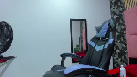 alice_rouusse online show from October 30, 12:17 pm