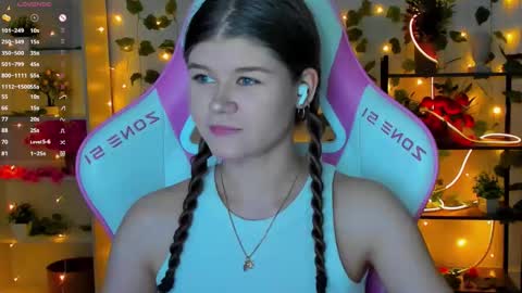 Alice online show from November 6, 10:24 pm