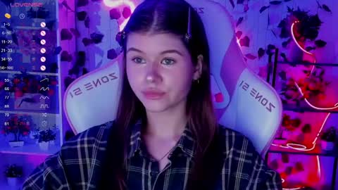 Alice online show from May 2, 6:36 pm