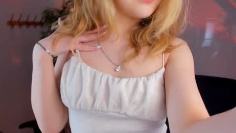 Alice  online show from January 25, 1:30 pm