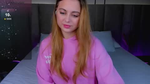 Snapshot of alice_wander chatting on September 13, 2:25 am Alice online show from September 13, 2:25 am