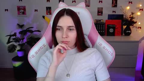 alicecharmy online show from March 3, 3:30 pm