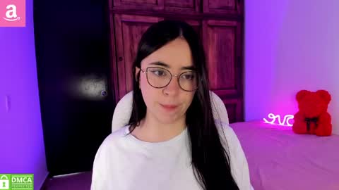 Aliceee  ..   97YP9VWGZHrefnav wishlist lists 1 online show from May 11, 7:33 pm