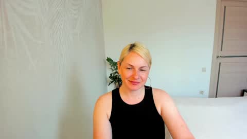 Alicee online show from May 13, 9:52 am