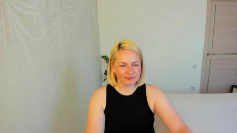 Alicee online show from May 8, 8:09 am