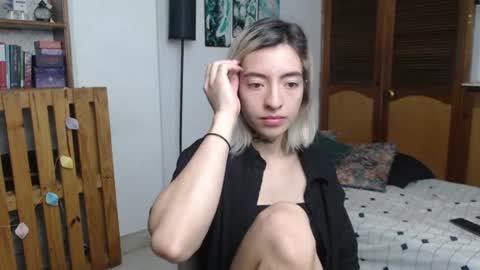 alicee_logan_ online show from July 13, 1:42 am
