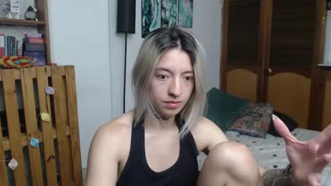 alicee_logan_ online show from July 11, 2:16 am