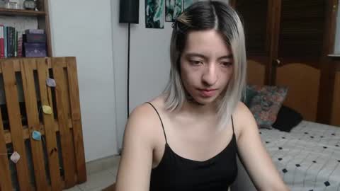 alicee_logan_ online show from July 5, 3:53 am