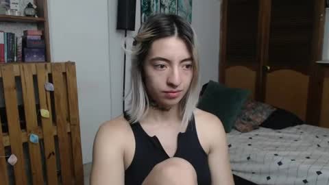 alicee_logan_ online show from July 18, 2:46 am