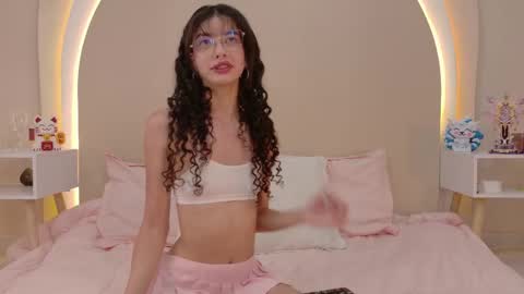 alice online show from May 5, 6:13 pm