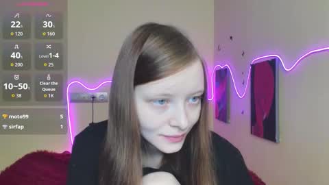Snapshot of alicehariss chatting on September 28, 1:14 am Alie online show from September 28, 1:14 am