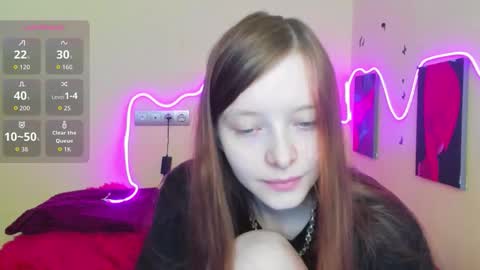 Snapshot of alicehariss chatting on September 17, 3:43 am Alie online show from September 17, 3:43 am