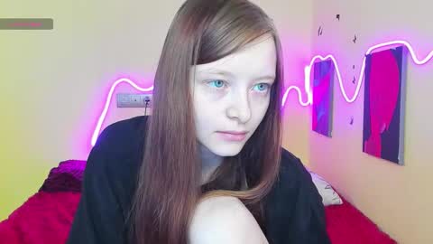 Snapshot of alicehariss chatting on September 19, 1:10 am Alie online show from September 19, 1:10 am