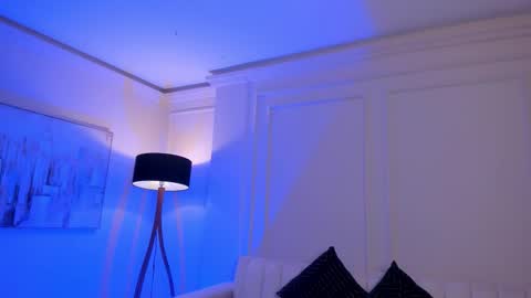 Alice online show from December 15, 5:42 pm