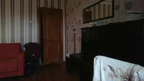 alicehoney_ online show from May 14, 7:17 am