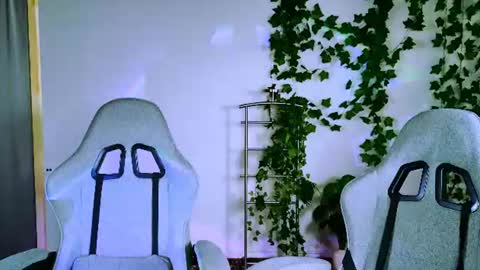 Alice online show from June 24, 7:26 am