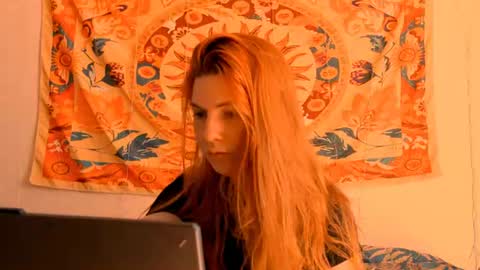 Alice online show from July 18, 5:20 am