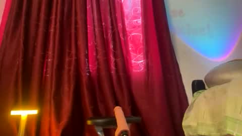 Alicekingdom online show from July 10, 10:14 pm