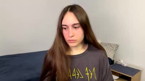 alicekollt online show from May 3, 3:34 am