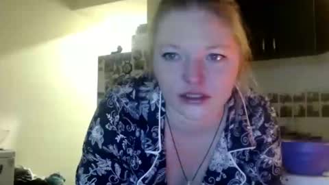 AliceLaKatana online show from February 20, 6:35 pm