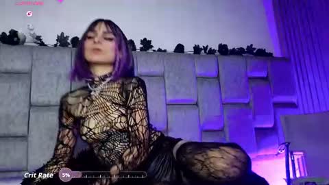 alicenoir_ online show from June 26, 11:10 pm