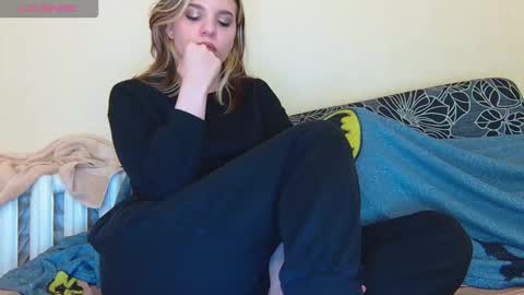 AliceWoolfy online show from November 13, 10:01 pm