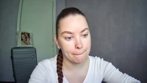 AlicexFresh online show from May 10, 8:43 am
