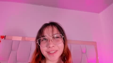 Alicia  online show from May 1, 2:49 am