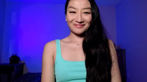 Alicia Hebi online show from November 15, 2:18 pm