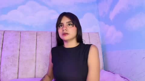 Aliclark online show from April 27, 7:33 pm