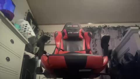 aliensuperstar423 online show from October 13, 3:52 am