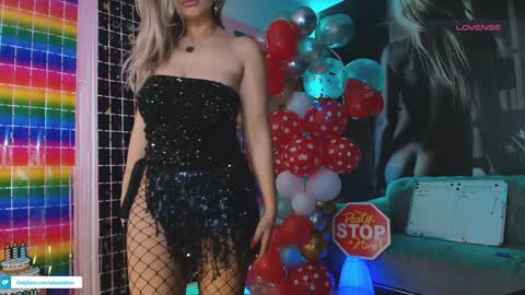 Aliessia online show from February 8, 6:22 pm