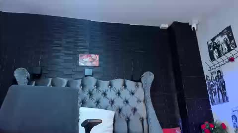 Snapshot of aliice_greco chatting on September 29, 2:27 pm Alice online show from September 29, 2:27 pm