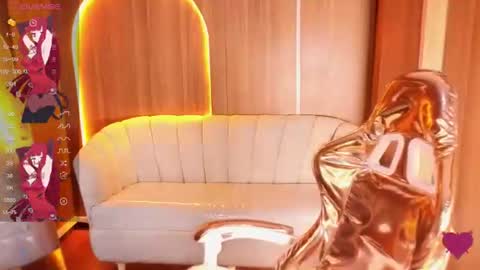 alina_b_ online show from July 1, 7:55 pm