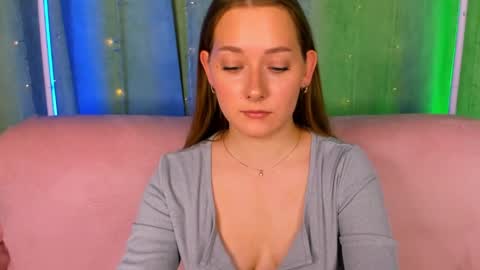 alinawise online show from April 28, 2:27 am