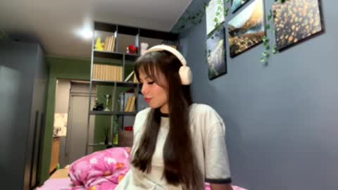 Snapshot of alinedifede chatting on September 26, 12:35 pm Alice online show from September 26, 12:35 pm