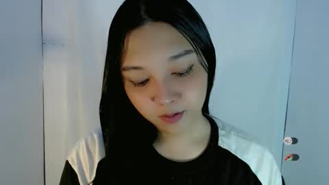 Shanti xhey online show from April 19, 8:55 pm
