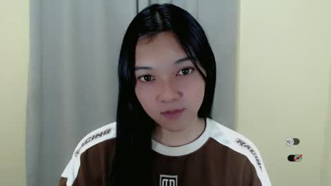 Shanti xhey online show from March 10, 9:07 pm