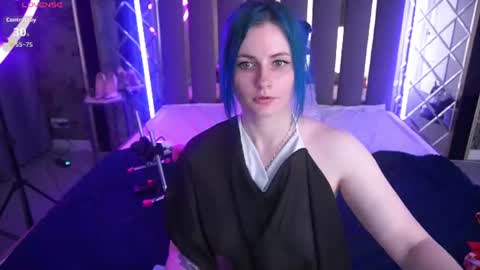 alisagrace online show from June 15, 7:11 am