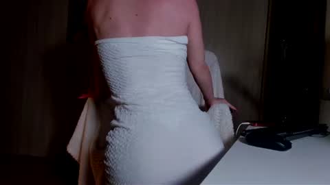alisatudor69 online show from August 2, 8:43 pm