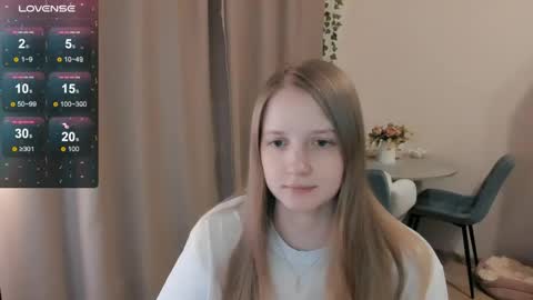 Alya online show from April 25, 7:44 pm