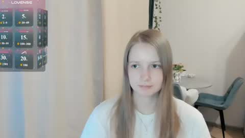 Alya online show from July 28, 4:51 pm