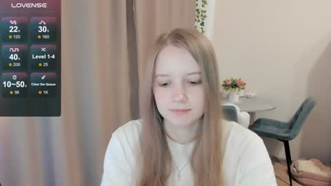 Alya online show from June 25, 3:06 pm