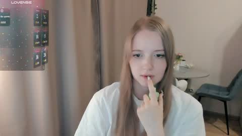 Alya online show from July 22, 6:32 pm