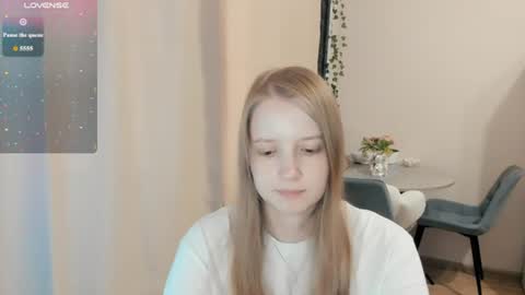 Alya online show from July 28, 2:13 pm