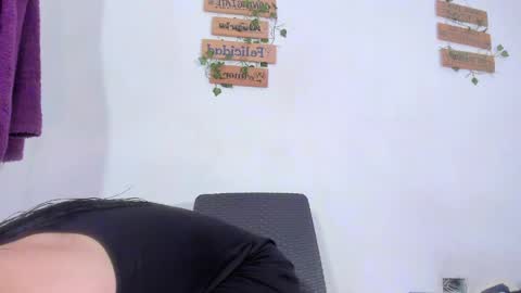 Alisia online show from April 25, 10:28 am