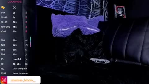 alison_wynter online show from July 5, 4:19 am